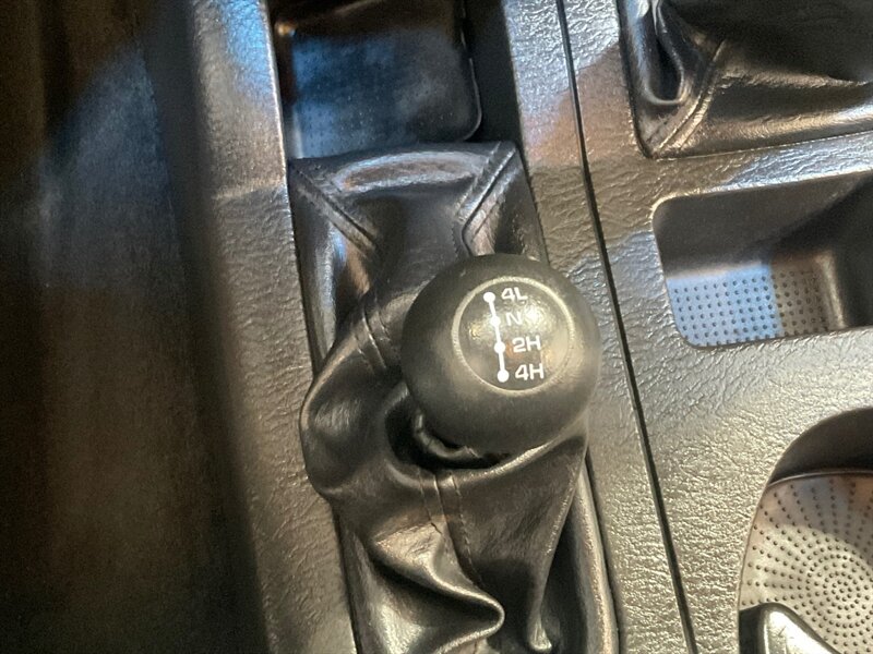 2002 Dodge Ram 1500 SLT 4X4 5-SPEED MANUAL / 4.7L V8 /84K MILES /SHORT BED / ZERO RUST - Photo 20 - Gladstone, OR 97027