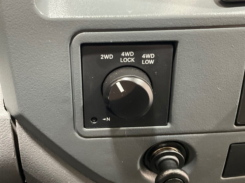 2008 Dodge Ram 2500 BIG HORN 4X4 6-SPEED MANUAL /6.7L DIESEL /1-OWNER / BRAND NEW TIRES / LONG BED / ZERO RUST - Photo 19 - Gladstone, OR 97027