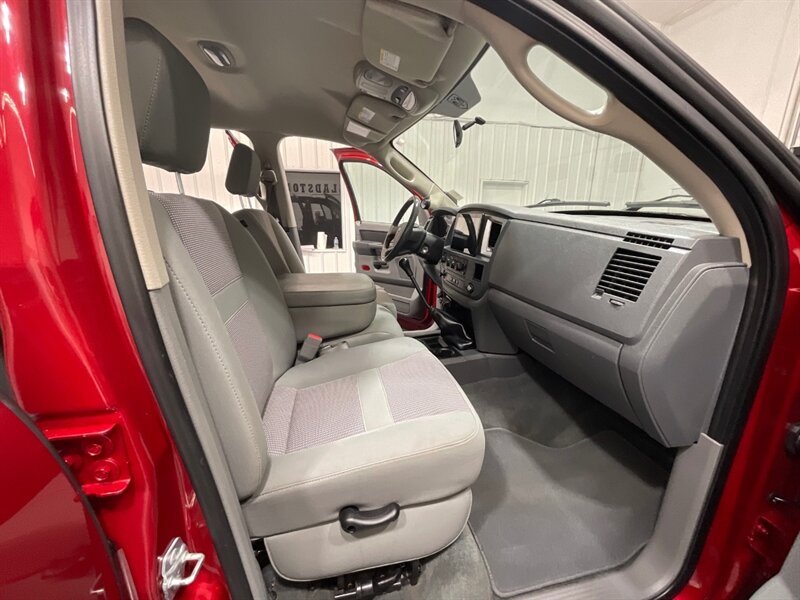 2008 Dodge Ram 2500 BIG HORN 4X4 6-SPEED MANUAL /6.7L DIESEL /1-OWNER / BRAND NEW TIRES / LONG BED / ZERO RUST - Photo 15 - Gladstone, OR 97027