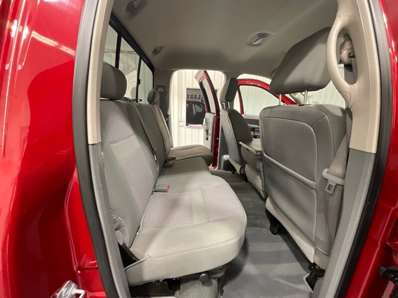 2008 Dodge Ram 2500 BIG HORN 4X4 6-SPEED MANUAL /6.7L DIESEL /1-OWNER / BRAND NEW TIRES / LONG BED / ZERO RUST - Photo 13 - Gladstone, OR 97027