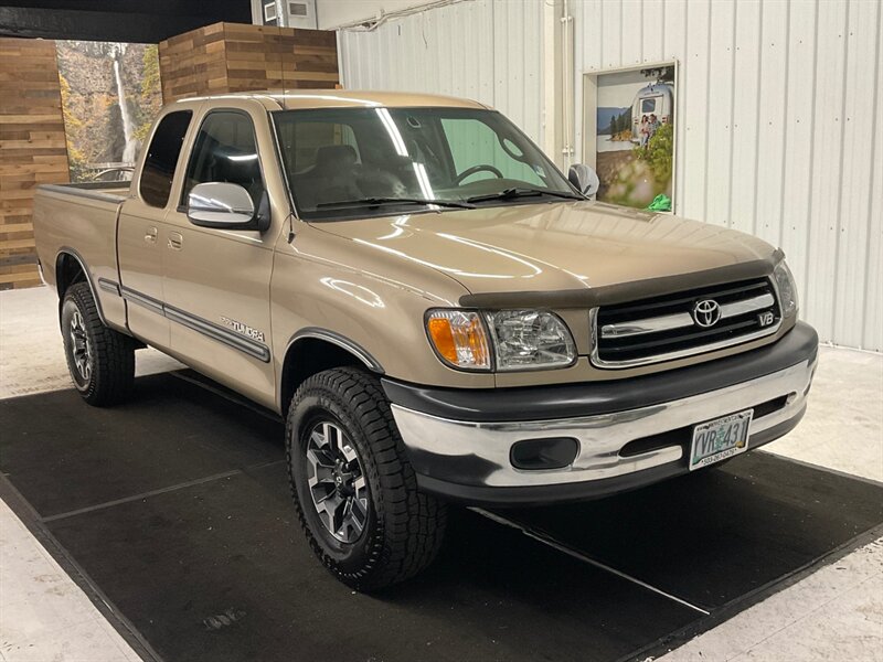 2002 Toyota Tundra SR5 4Dr 4X4 / 4.7L V8 / LOCAL / 107,000 MILES  / TIMING BELT + WATER PUMP SERVICE DONE / Excel Cond / RUST FREE - Photo 2 - Gladstone, OR 97027