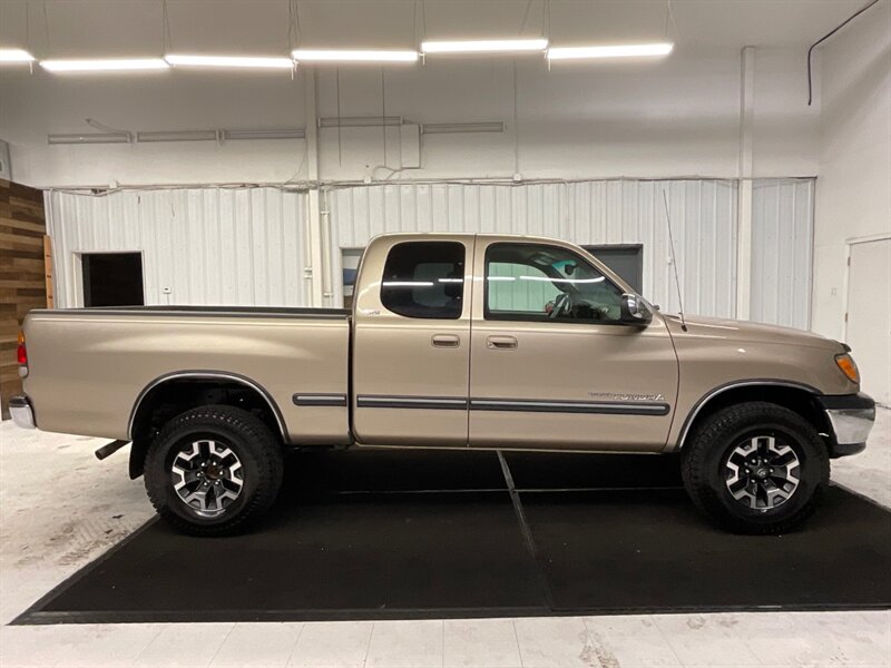 2002 Toyota Tundra SR5 4Dr 4X4 / 4.7L V8 / LOCAL / 107,000 MILES  / TIMING BELT + WATER PUMP SERVICE DONE / Excel Cond / RUST FREE - Photo 4 - Gladstone, OR 97027