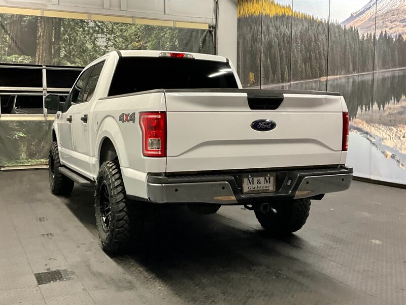 2015 Ford F-150 XLT Crew Cab 4X4 / 2.7L V6 EcoBoost /LIFTED LIFTED  BRAND NEW LIFT KIT w/ ENW 35 " MUD TIRES & 18 " FUEL WHEELS / 1-OWNER / Backup Camera / SHARP & CLEAN !! - Photo 7 - Gladstone, OR 97027