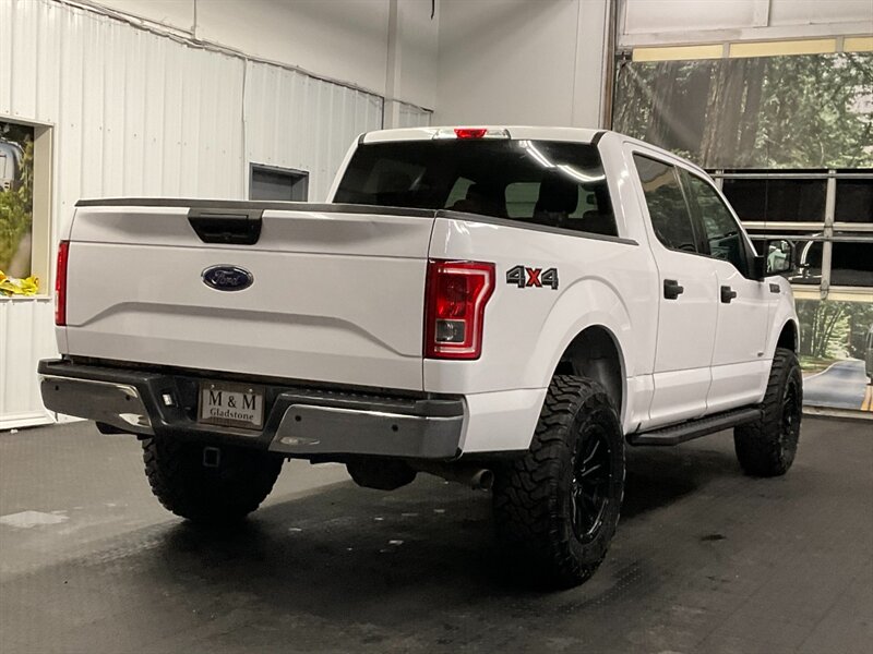 2015 Ford F-150 XLT Crew Cab 4X4 / 2.7L V6 EcoBoost /LIFTED LIFTED  BRAND NEW LIFT KIT w/ ENW 35 " MUD TIRES & 18 " FUEL WHEELS / 1-OWNER / Backup Camera / SHARP & CLEAN !! - Photo 8 - Gladstone, OR 97027