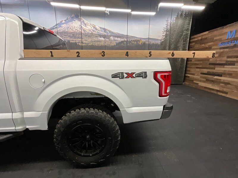 2015 Ford F-150 XLT Crew Cab 4X4 / 2.7L V6 EcoBoost /LIFTED LIFTED  BRAND NEW LIFT KIT w/ ENW 35 " MUD TIRES & 18 " FUEL WHEELS / 1-OWNER / Backup Camera / SHARP & CLEAN !! - Photo 26 - Gladstone, OR 97027