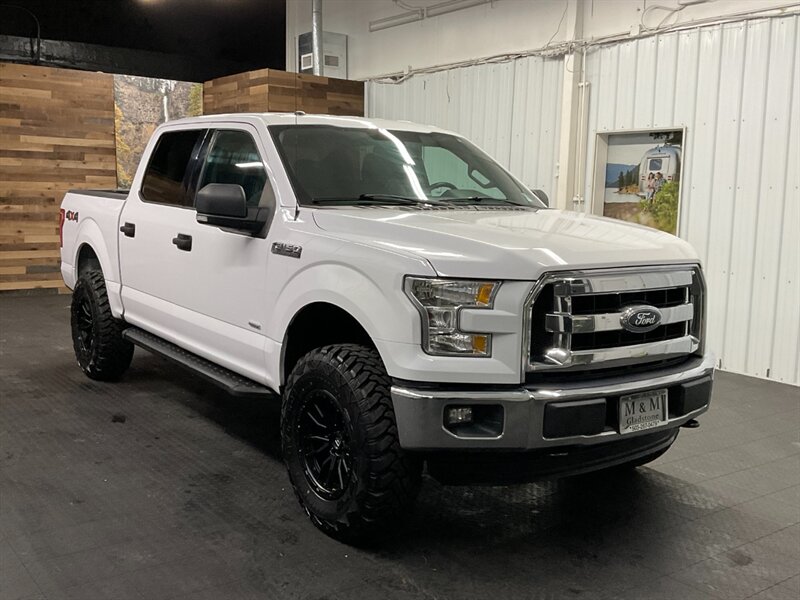 2015 Ford F-150 XLT Crew Cab 4X4 / 2.7L V6 EcoBoost /LIFTED LIFTED  BRAND NEW LIFT KIT w/ ENW 35 " MUD TIRES & 18 " FUEL WHEELS / 1-OWNER / Backup Camera / SHARP & CLEAN !! - Photo 2 - Gladstone, OR 97027