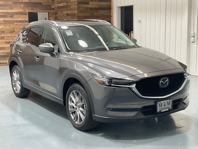 2021 Mazda CX-5 Grand Touring/ AWD / 1-OWNER LOCAL/ 40K MILES  /HEATED & COOLED SEATS - Photo 2 - Gladstone, OR 97027