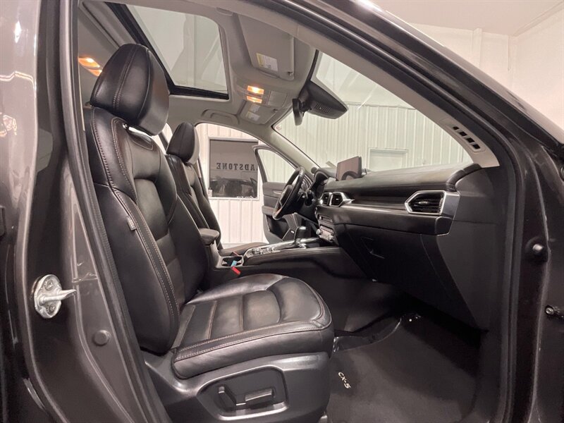 2021 Mazda CX-5 Grand Touring/ AWD / 1-OWNER LOCAL/ 40K MILES  /HEATED & COOLED SEATS - Photo 12 - Gladstone, OR 97027