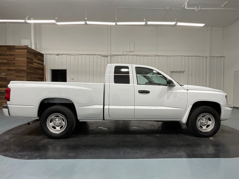 2011 RAM Dakota Dakota Extended Cab 4Dr/2WD/ 3.7L V6 / Local Truck  / ZERO RUST - Photo 4 - Gladstone, OR 97027