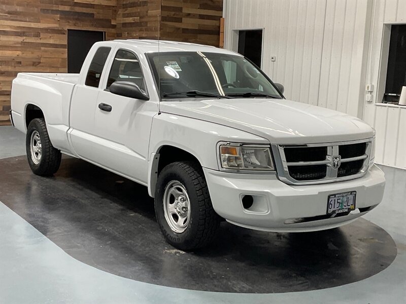 2011 RAM Dakota Dakota Extended Cab 4Dr/2WD/ 3.7L V6 / Local Truck  / ZERO RUST - Photo 2 - Gladstone, OR 97027