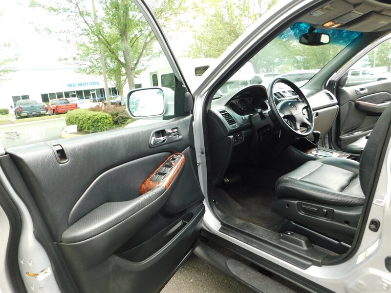 2002 Acura MDX Touring w/Navi / AWD / Third Seat / Leather Heated   - Photo 11 - Portland, OR 97217