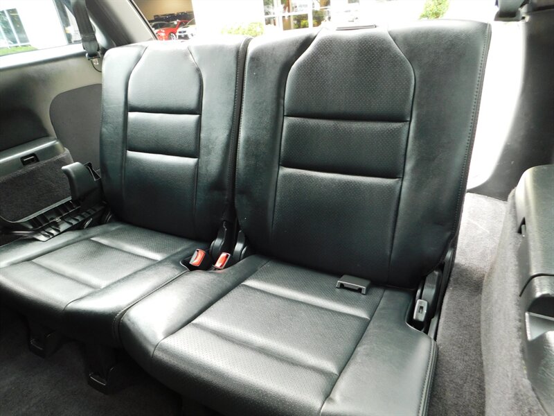 2002 Acura MDX Touring w/Navi / AWD / Third Seat / Leather Heated   - Photo 13 - Portland, OR 97217