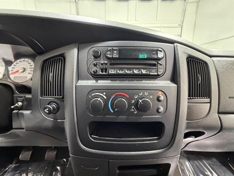 2004 Dodge Ram 2500 SLT 5.9L Cummins Diesel 6-SPEED MANUAL /49K MILES /BRAND NEW TIRES .ZERO RUST - Photo 19 - Gladstone, OR 97027