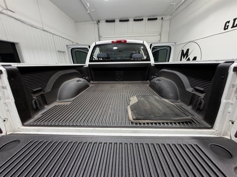 2004 Dodge Ram 2500 SLT 5.9L Cummins Diesel 6-SPEED MANUAL /49K MILES /BRAND NEW TIRES .ZERO RUST - Photo 10 - Gladstone, OR 97027