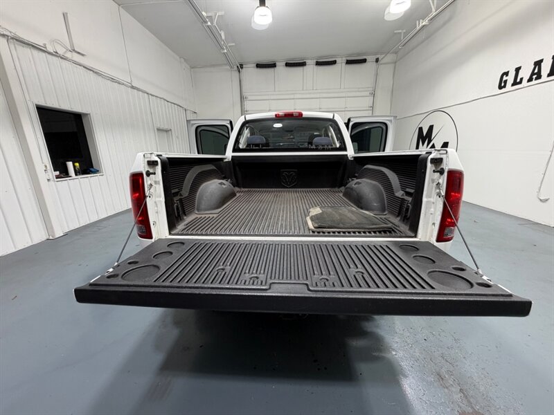 2004 Dodge Ram 2500 SLT 5.9L Cummins Diesel 6-SPEED MANUAL /49K MILES /BRAND NEW TIRES .ZERO RUST - Photo 11 - Gladstone, OR 97027