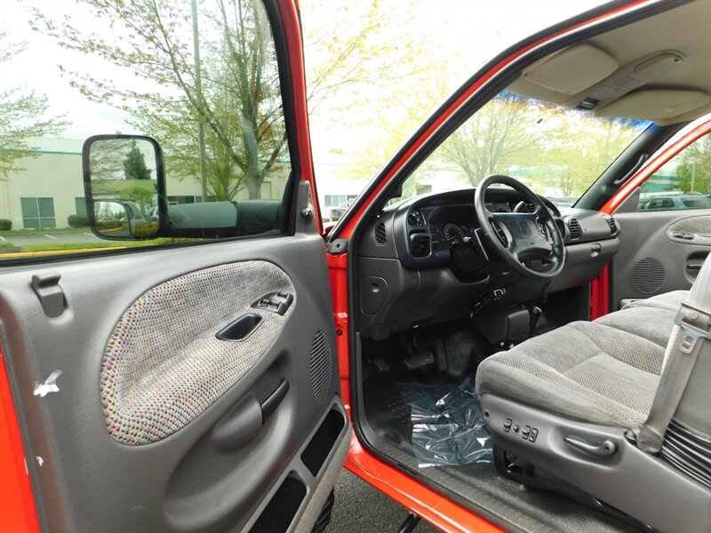 1999 Dodge Ram 2500 Laramie SLT 4X4 5.9L CUMMINS DIESEL / LIFTED   - Photo 9 - Portland, OR 97217