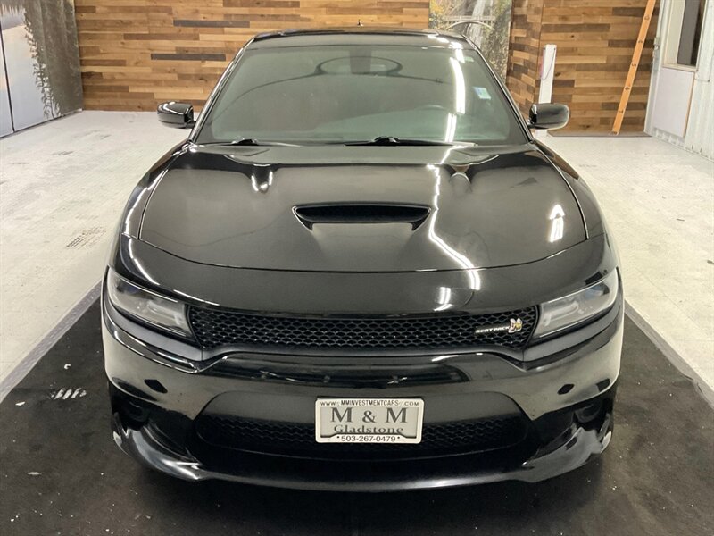 2018 Dodge Charger R/T Scat Pack Sedan/ 392 V8 6.4L HEMI/ 24,000 MILE  / 1-OWNER LOCAL / Technology Pkg / Heated & Cooled Seats / Sunroof / 22 " WHEELS / Sharp & Clean !! - Photo 5 - Gladstone, OR 97027