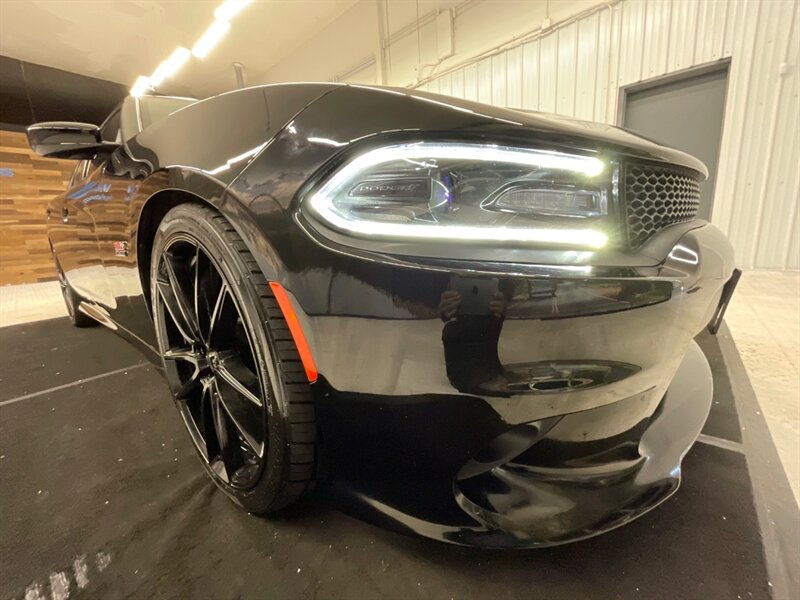 2018 Dodge Charger R/T Scat Pack Sedan/ 392 V8 6.4L HEMI/ 24,000 MILE  / 1-OWNER LOCAL / Technology Pkg / Heated & Cooled Seats / Sunroof / 22 " WHEELS / Sharp & Clean !! - Photo 28 - Gladstone, OR 97027