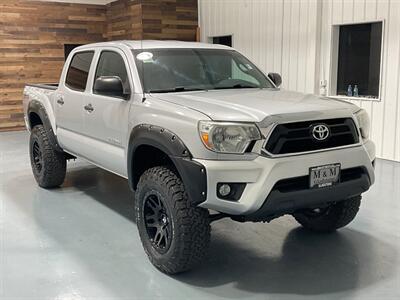 2012 Toyota Tacoma V6 SR5 TRD OFF RD  4X4 / 6-SPEED MANUAL / LIFTED  / DOUBLE CAB / LOCAL w. ZERO RUST / Backup Camera