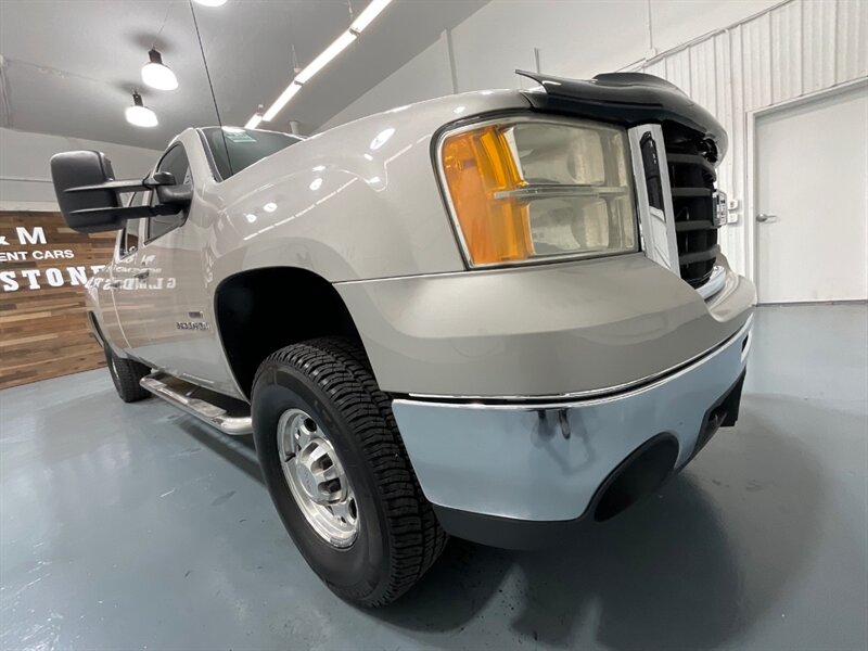 2007 GMC Sierra 2500 SLT Crew Cab 4X4 /6.6L DURAMAX DIESEL / ZERO RUST  / Leather & Heated Seats / LONG BED - Photo 54 - Gladstone, OR 97027