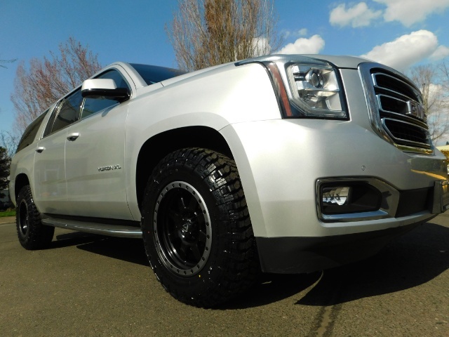 2015 GMC Yukon XL SLT 1500 / 4WD / NEW MUD TIRES FUEL WHEELS