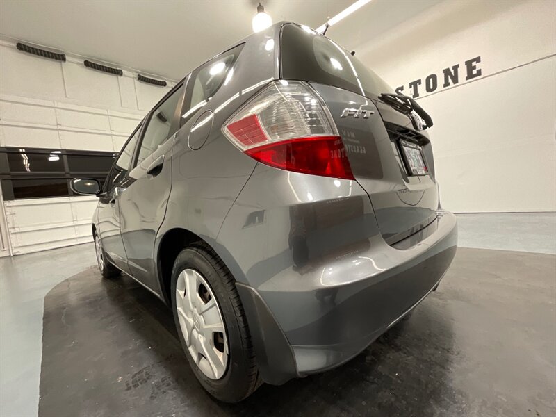 2013 Honda Fit Hatchback / 4Cyl / BRAND NEW TIRES/  74,000 MILES   - Photo 23 - Gladstone, OR 97027