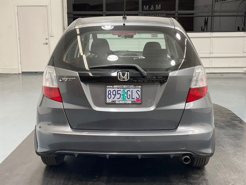 2013 Honda Fit Hatchback / 4Cyl / BRAND NEW TIRES/  74,000 MILES   - Photo 6 - Gladstone, OR 97027