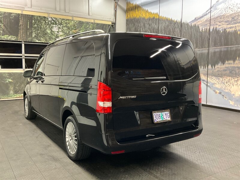 2018 Mercedes-Benz Metris Passenger Minivan / ONE OWNER / LOW MILES / CLEAN  MINT CONDITION / 7 PASSENGER / LOCAL OREGON /1 OWNER - Photo 7 - Gladstone, OR 97027