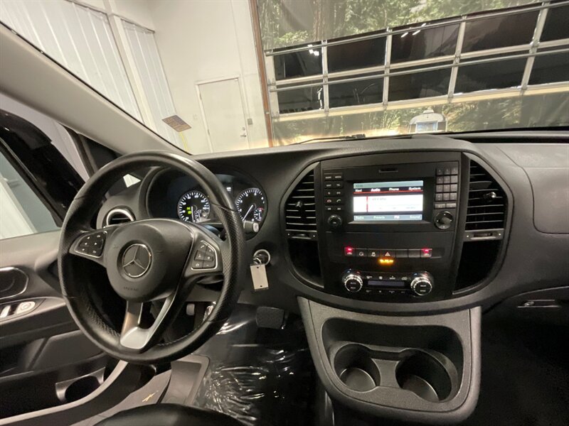 2018 Mercedes-Benz Metris Passenger Minivan / ONE OWNER / LOW MILES / CLEAN  MINT CONDITION / 7 PASSENGER / LOCAL OREGON /1 OWNER - Photo 36 - Gladstone, OR 97027