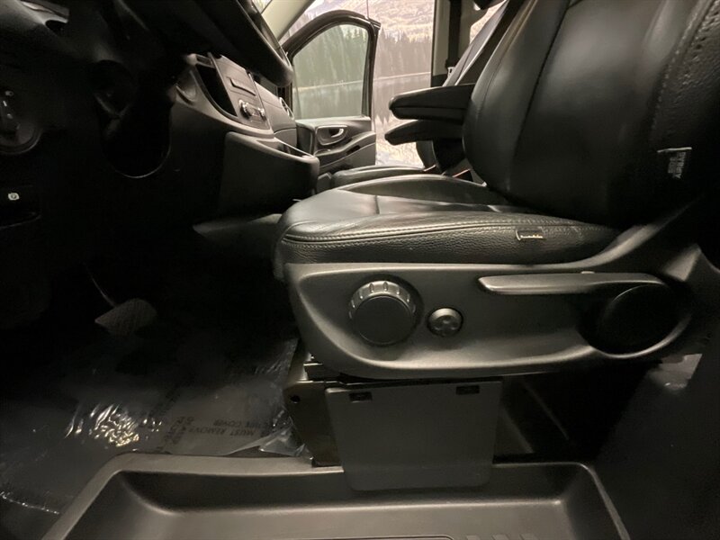 2018 Mercedes-Benz Metris Passenger Minivan / ONE OWNER / LOW MILES / CLEAN  MINT CONDITION / 7 PASSENGER / LOCAL OREGON /1 OWNER - Photo 29 - Gladstone, OR 97027