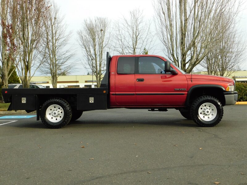 1999 Dodge Ram 2500 SLT 4X4 5.9L DIESEL / 5-SPEED / FLAT BED /1-OWNER   - Photo 4 - Portland, OR 97217