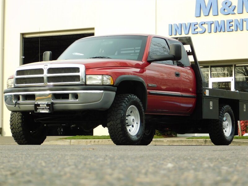 1999 Dodge Ram 2500 SLT 4X4 5.9L DIESEL / 5-SPEED / FLAT BED /1-OWNER   - Photo 22 - Portland, OR 97217