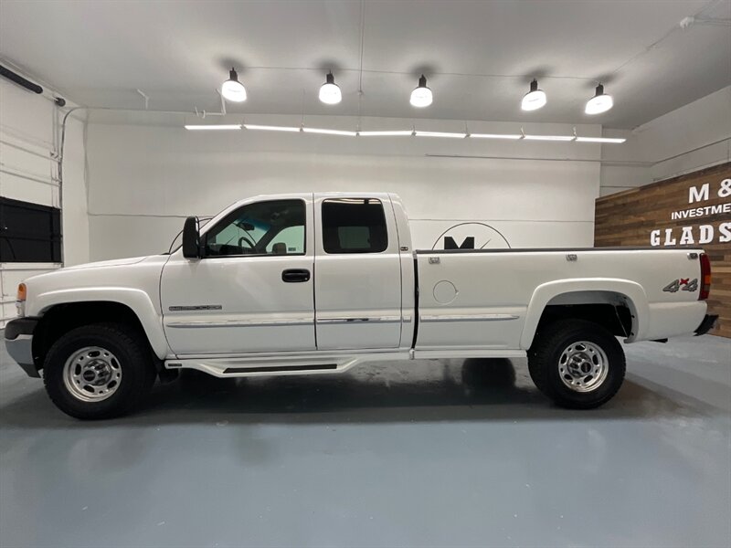 2002 GMC Sierra 2500HD SLE Extended Cab 4X4 / 8.1L V8 / 73,000 MILES  / LONG BED / LOCAL OREGON TRUCK / ZERO RUST - Photo 3 - Gladstone, OR 97027
