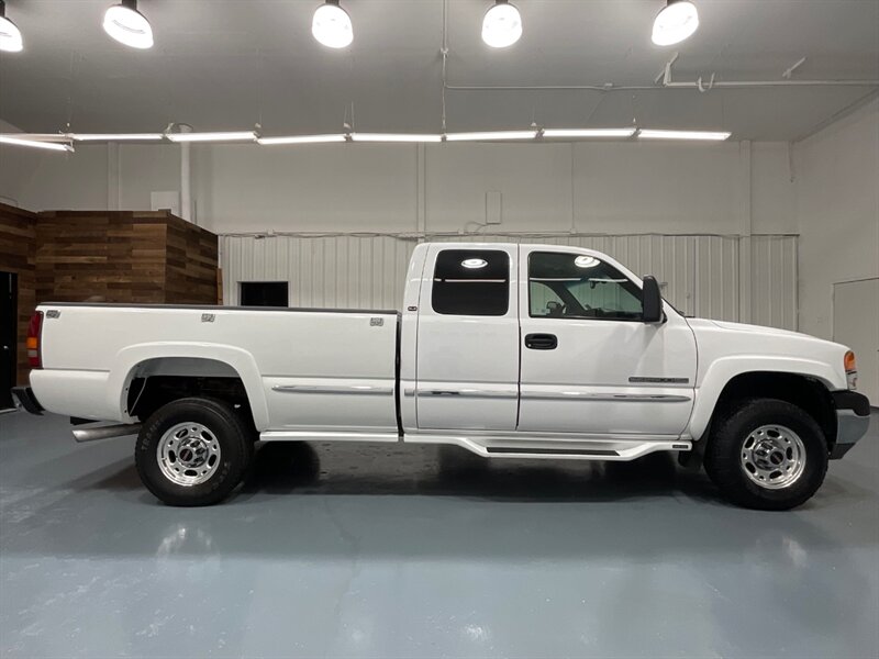 2002 Gmc Sierra SLE photo 4