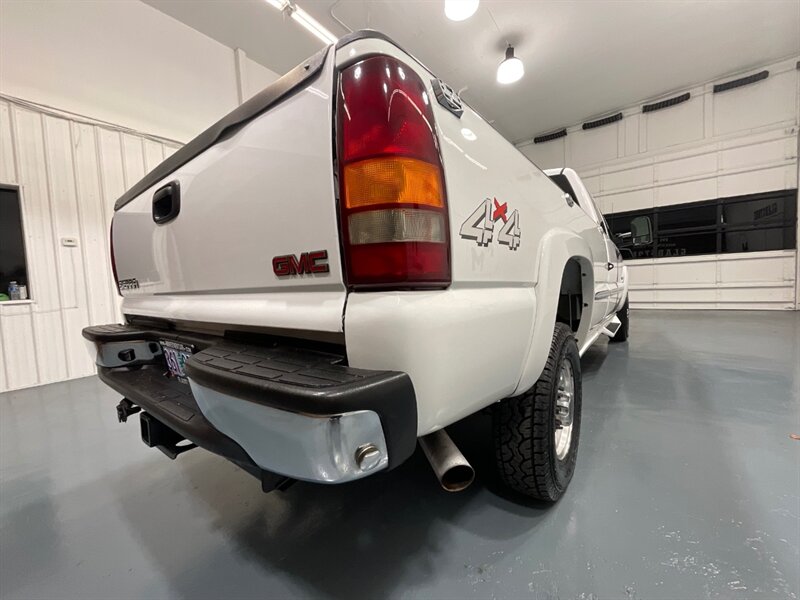 2002 GMC Sierra 2500HD SLE Extended Cab 4X4 / 8.1L V8 / 73,000 MILES  / LONG BED / LOCAL OREGON TRUCK / ZERO RUST - Photo 58 - Gladstone, OR 97027