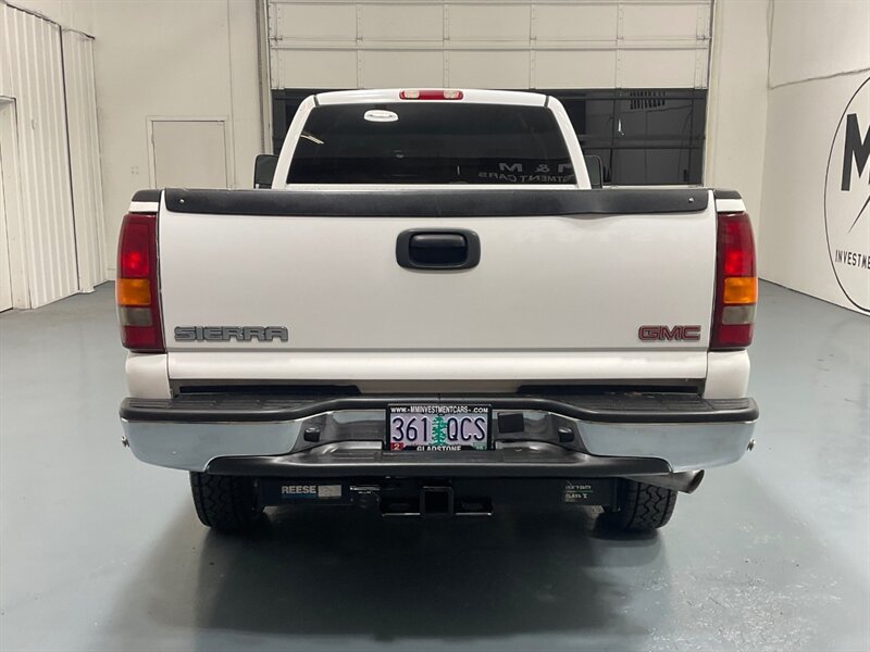 2002 GMC Sierra 2500HD SLE Extended Cab 4X4 / 8.1L V8 / 73,000 MILES  / LONG BED / LOCAL OREGON TRUCK / ZERO RUST - Photo 6 - Gladstone, OR 97027