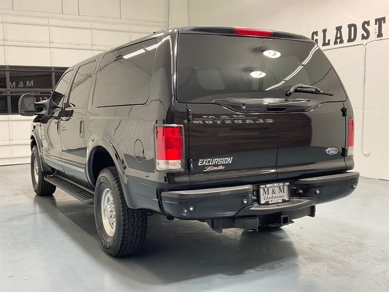 2002 Ford Excursion Limited 4X4 / 7.3L DIESEL / ONLY 92,000 MILES / 100% ZERO RUST / NEW TIRES / ALL STOCK / COLLECTOR QUALITY - Photo 8 - Gladstone, OR 97027