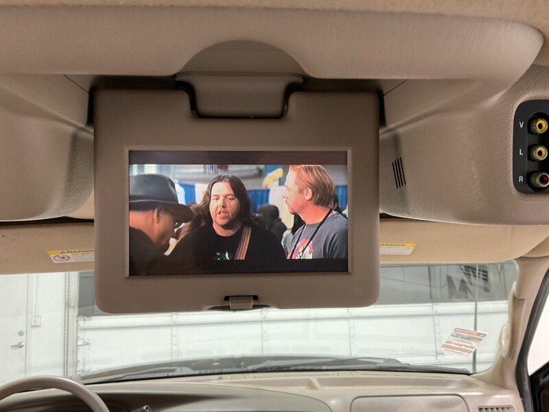 2002 Ford Excursion Limited 4X4 / 7.3L DIESEL / ONLY 92,000 MILES / 100% ZERO RUST / NEW TIRES / ALL STOCK / COLLECTOR QUALITY - Photo 33 - Gladstone, OR 97027