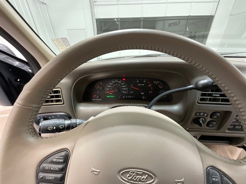 2002 Ford Excursion Limited 4X4 / 7.3L DIESEL / ONLY 92,000 MILES / 100% ZERO RUST / NEW TIRES / ALL STOCK / COLLECTOR QUALITY - Photo 44 - Gladstone, OR 97027