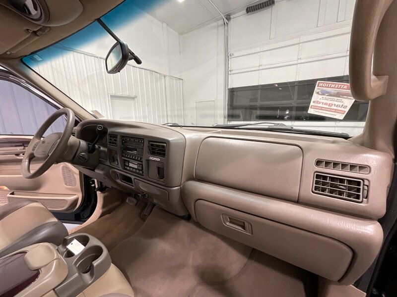 2002 Ford Excursion Limited 4X4 / 7.3L DIESEL / ONLY 92,000 MILES / 100% ZERO RUST / NEW TIRES / ALL STOCK / COLLECTOR QUALITY - Photo 40 - Gladstone, OR 97027