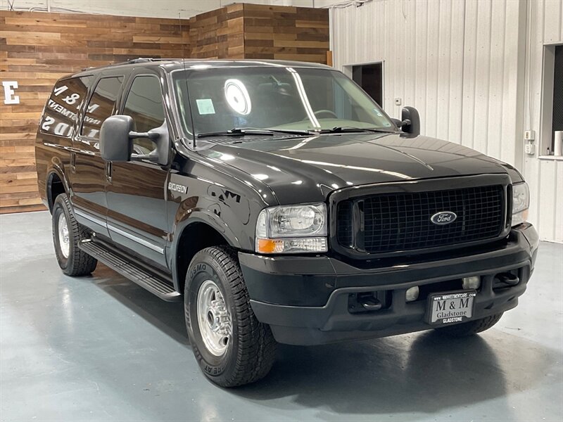 2002 Ford Excursion Limited 4X4 / 7.3L DIESEL / ONLY 92,000 MILES / 100% ZERO RUST / NEW TIRES / ALL STOCK / COLLECTOR QUALITY - Photo 2 - Gladstone, OR 97027