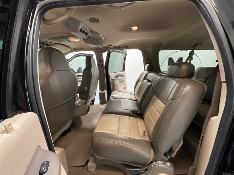 2002 Ford Excursion Limited 4X4 / 7.3L DIESEL / ONLY 92,000 MILES / 100% ZERO RUST / NEW TIRES / ALL STOCK / COLLECTOR QUALITY - Photo 10 - Gladstone, OR 97027