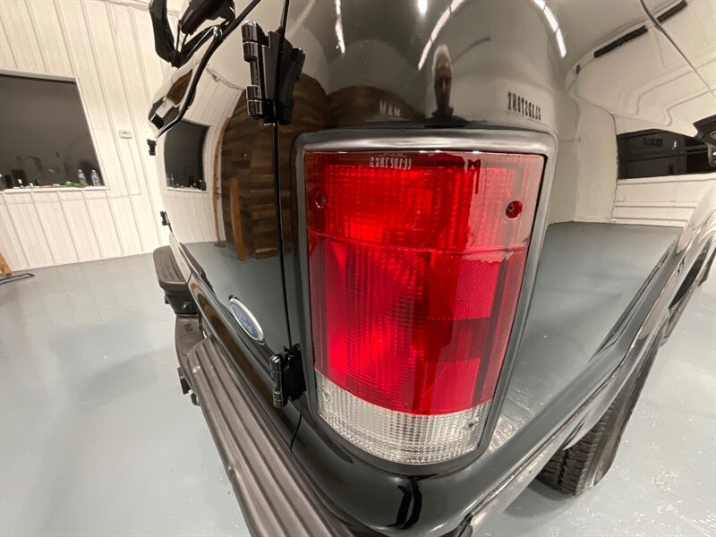 2002 Ford Excursion Limited 4X4 / 7.3L DIESEL / ONLY 92,000 MILES / 100% ZERO RUST / NEW TIRES / ALL STOCK / COLLECTOR QUALITY - Photo 28 - Gladstone, OR 97027