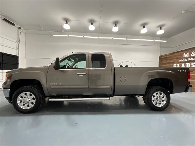 2011 GMC Sierra 2500HD SLT 4X4 / 6.6L Duramax Diesel / LOCAL/ 50K MILES  / ZERO RUST / Long Bed / Leather Heated Seats / Backup Camera /BRAND NEW TIRES - Photo 3 - Gladstone, OR 97027