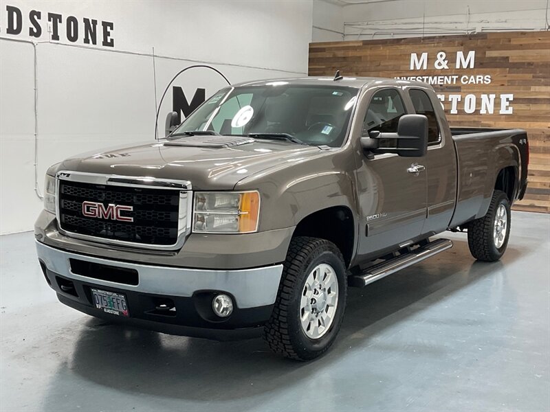 2011 GMC Sierra 2500HD SLT 4X4 / 6.6L Duramax Diesel / LOCAL/ 50K MILES  / ZERO RUST / Long Bed / Leather Heated Seats / Backup Camera /BRAND NEW TIRES - Photo 1 - Gladstone, OR 97027