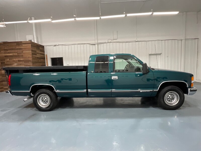 1997 Chevrolet C/K 2500 Series C2500 Silverado 6.5L TURBO DIESEL /DUMP BED  / HYDROLIC DUMP BED / ZERO RUST / 115K Miles - Photo 4 - Gladstone, OR 97027