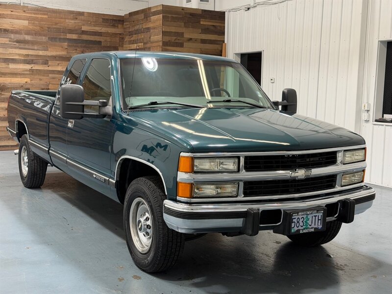 1997 Chevrolet C/K 2500 C2500 Silverado 6.5L TURBO DIESEL  / ZERO RUST / 115K Miles - Photo 2 - Gladstone, OR 97027
