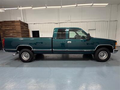 1997 Chevrolet C/K 2500 C2500 Silverado 6.5L TURBO DIESEL / ZERO RUST / 115K Miles - Photo 4 - Gladstone, OR 97027
