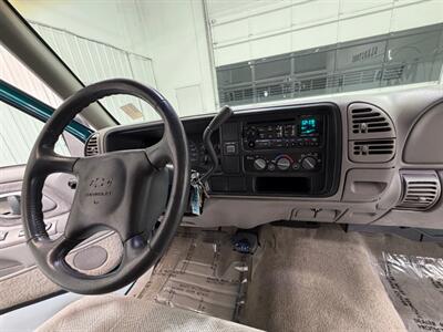 1997 Chevrolet C/K 2500 C2500 Silverado 6.5L TURBO DIESEL / ZERO RUST / 115K Miles - Photo 33 - Gladstone, OR 97027