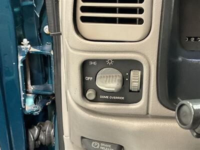 1997 Chevrolet C/K 2500 Series C2500 Silverado 6.5L TURBO DIESEL /DUMP BED  / HYDRAULIC DUMP BED / ZERO RUST / 115K Miles - Photo 42 - Gladstone, OR 97027